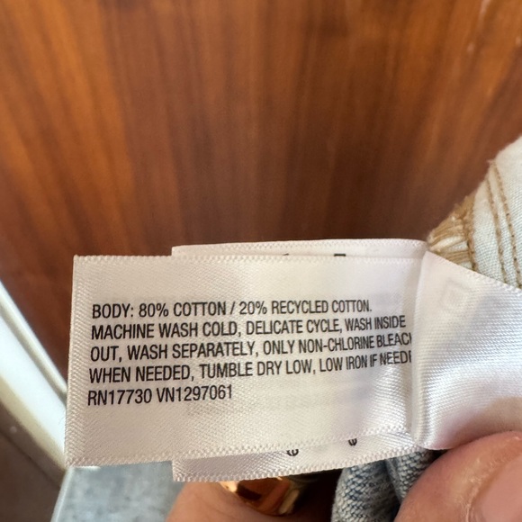 Universal Thread High Rise Easy Barrel Jeans - Picture 4 of 4